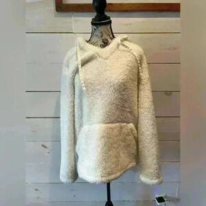 Pink lily fleece pullover large, winter white, kangaroo pocket, hooded